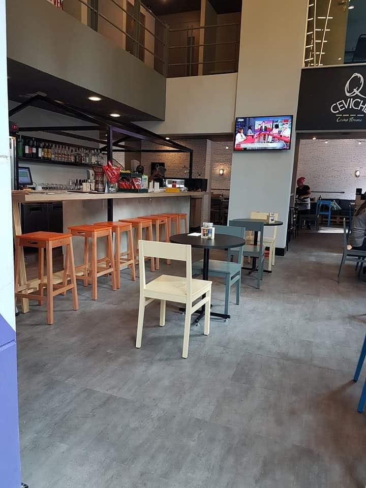 Restaurante com piso vinílico de alto tráfego